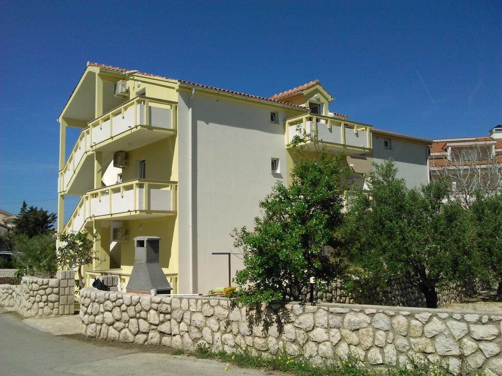 Apartments Jasmina Novalja Ngoại thất bức ảnh