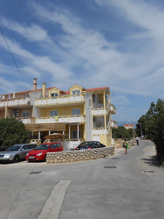 Apartments Jasmina Novalja Ngoại thất bức ảnh