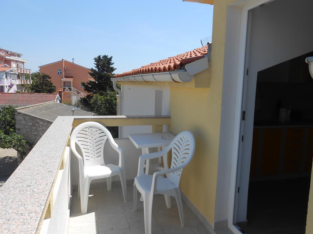 Apartments Jasmina Novalja Ngoại thất bức ảnh