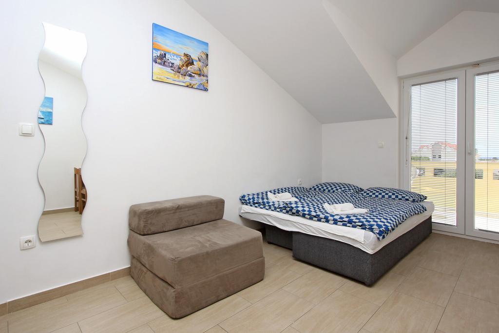 Apartments Jasmina Novalja Ngoại thất bức ảnh