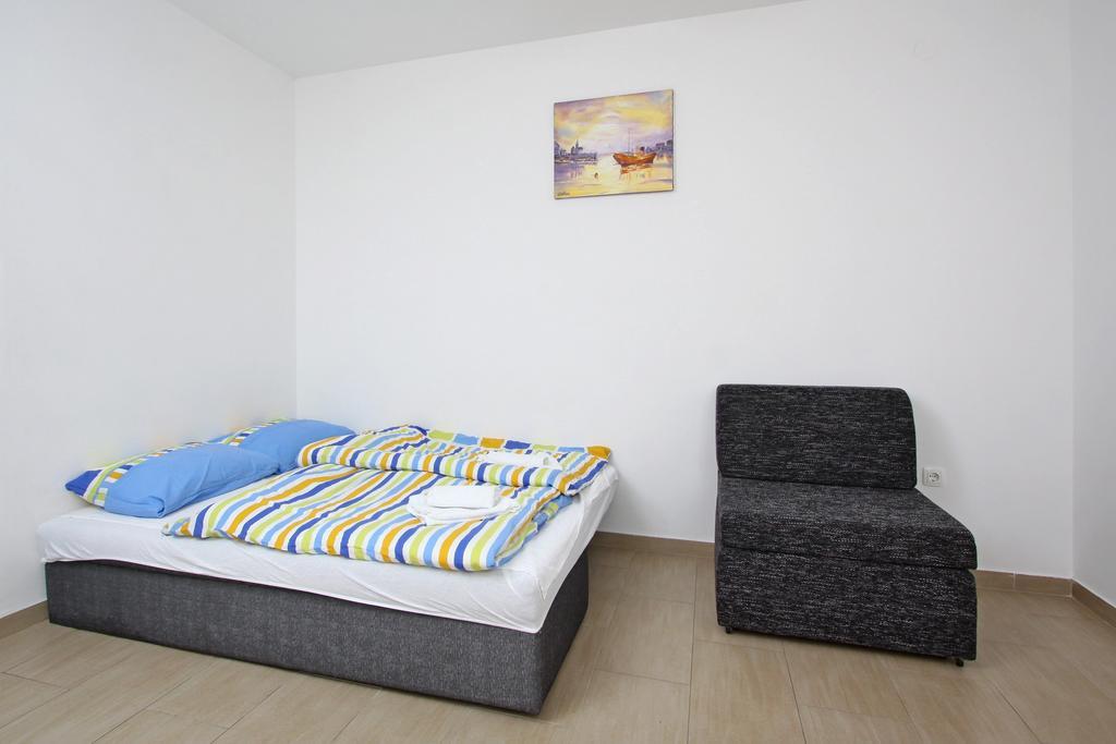 Apartments Jasmina Novalja Ngoại thất bức ảnh