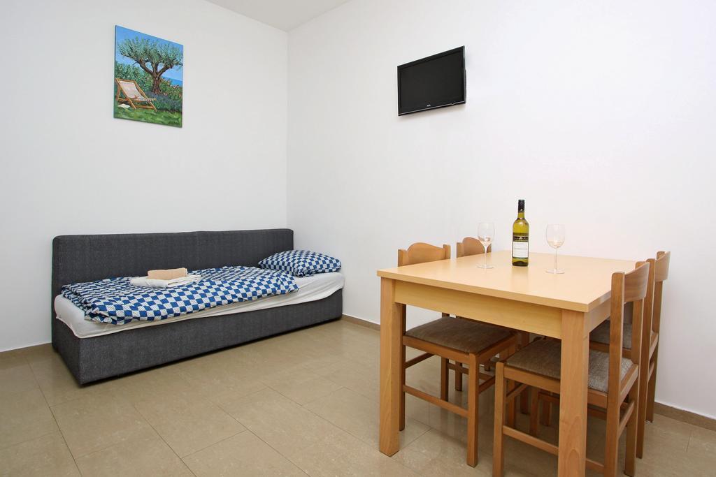 Apartments Jasmina Novalja Ngoại thất bức ảnh